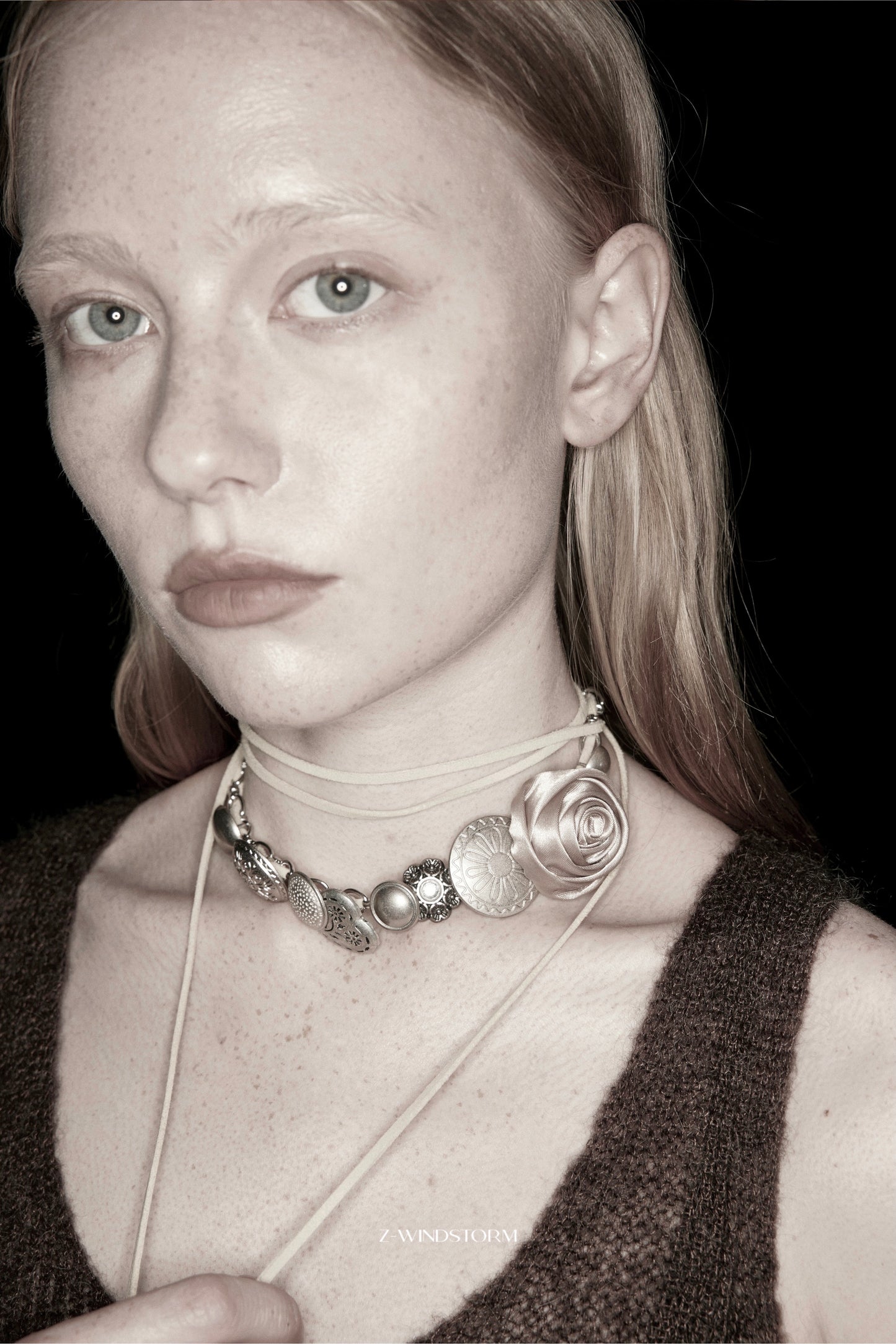 Vanilla Rose Mixed Metal Cord Necklace